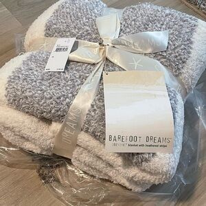 Barefoot Dreams CozyChic 45” x 60” BLANKET